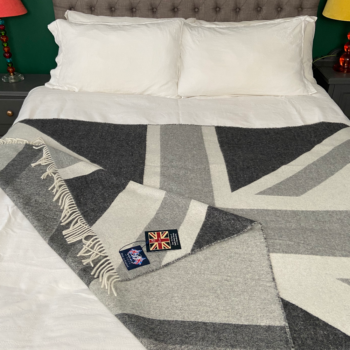 Merino Lambswool Union Jack Throw – Bronte by Moon Natural Grey